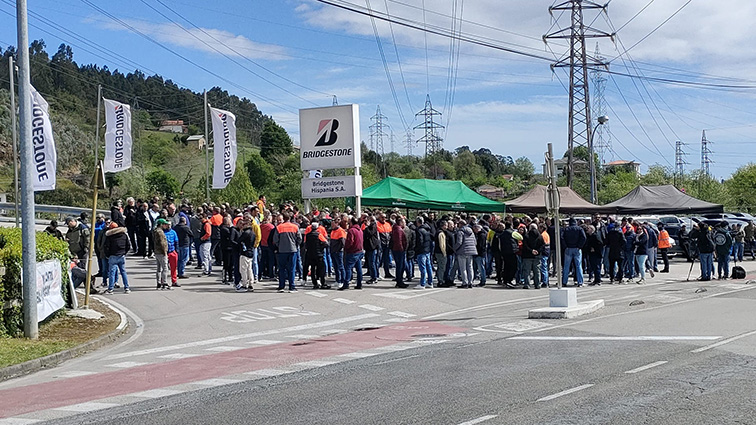 Convocados tres nuevos días de huelga el 24, 25 y 26 de abril en la fábrica de Bridgestone en Puente San Miguel
